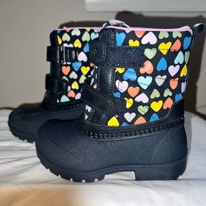 Brand New!! Toddler snow boots